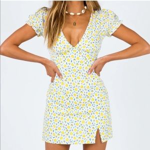 🍋 Princess Polly Lemon Print Mini Dress